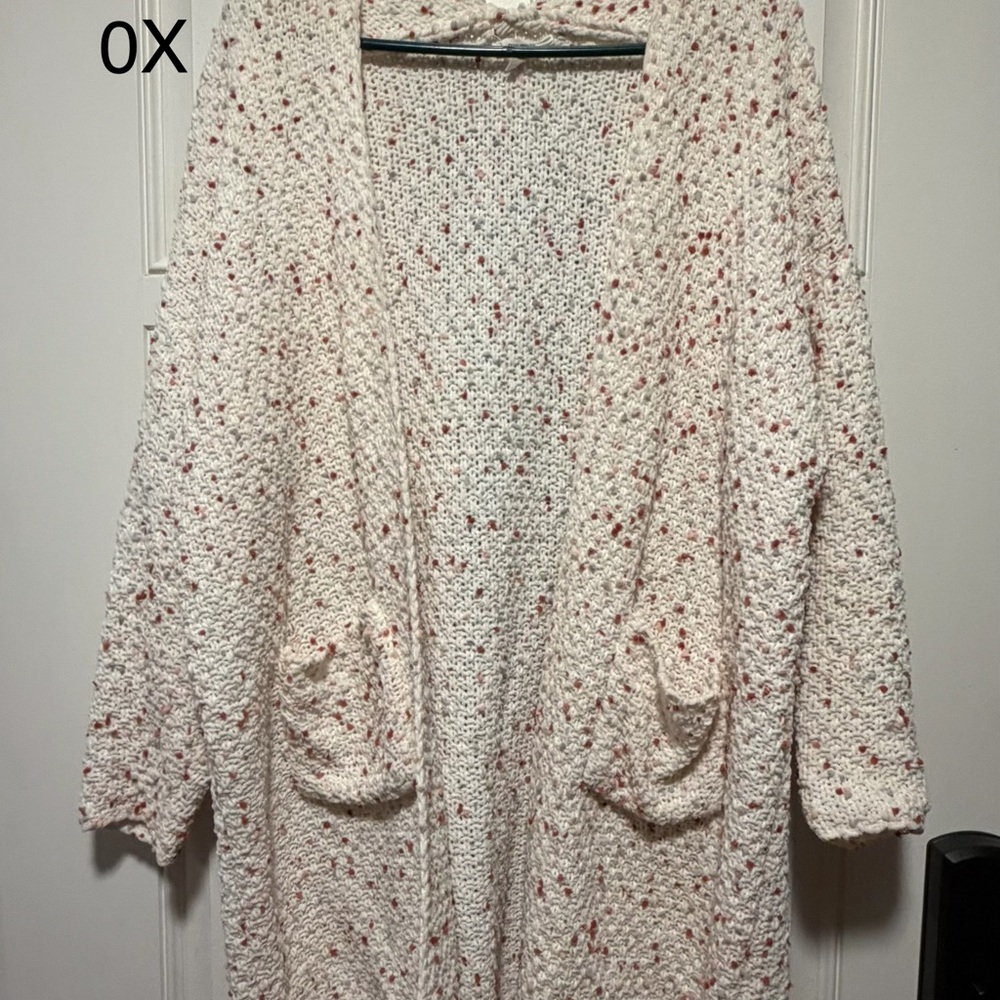 Maurices Cream and Red Speckled Cardigan